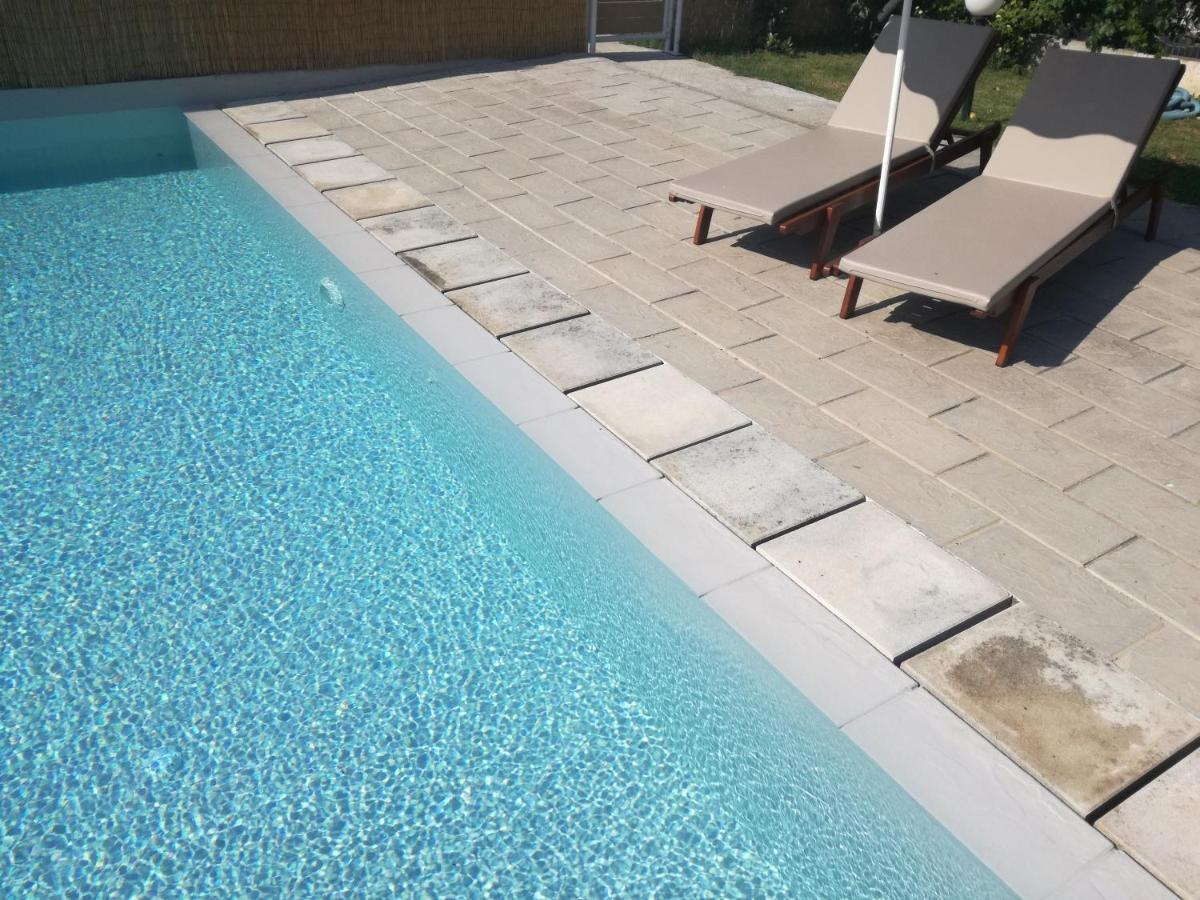 Endless Summer Pool Flat Ixia  Bagian luar foto